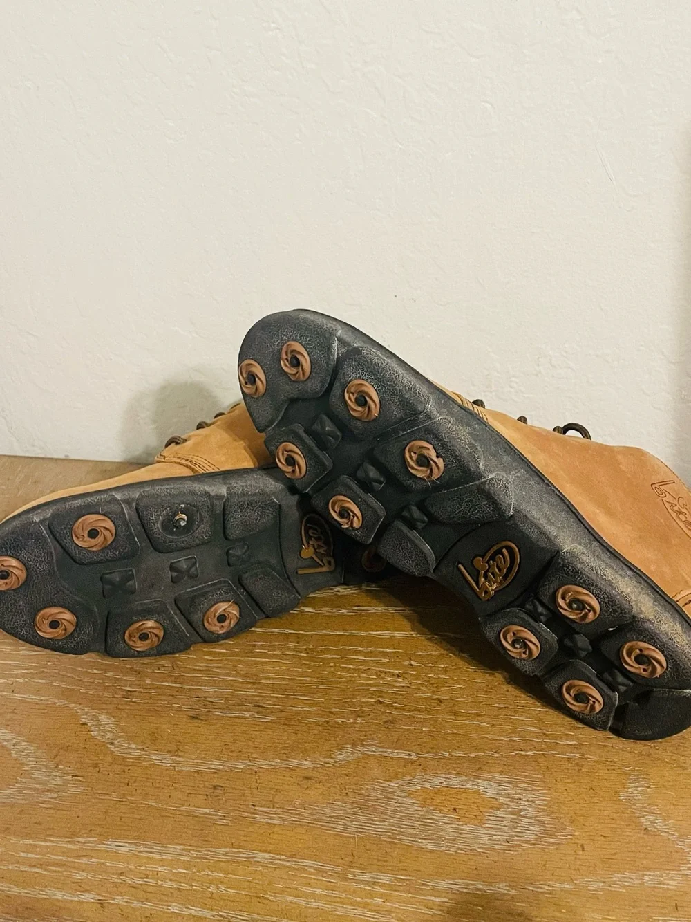 Men's -Up Chukka Boots in Tan by